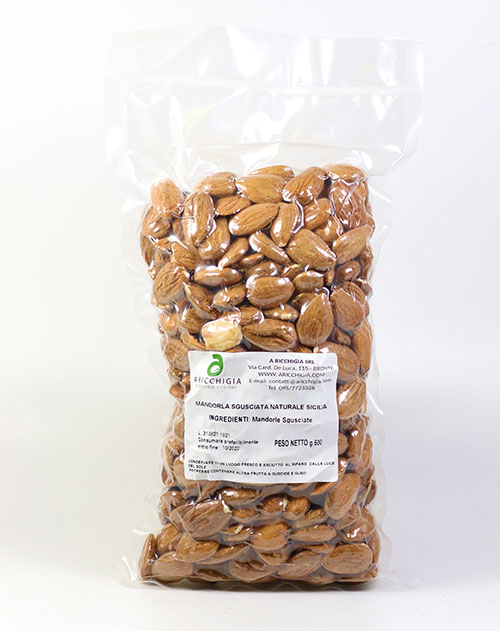 Sizilianische Mandeln natur mit Haut, ganze Kerne aus Sizilien - Mandorla sgusciata naturale Sicilia 500g