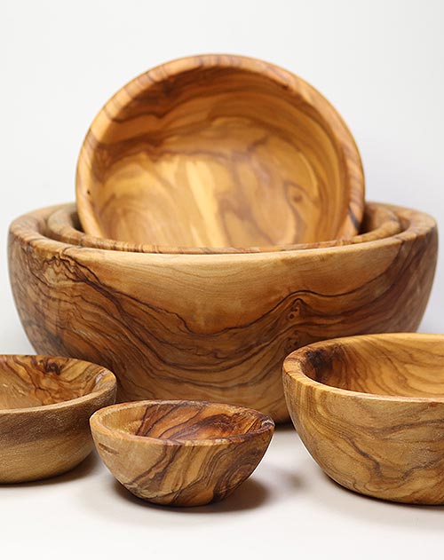 6 Olivenholz-Schalen im Set, handgefertigt in Umbrien – Bild 2