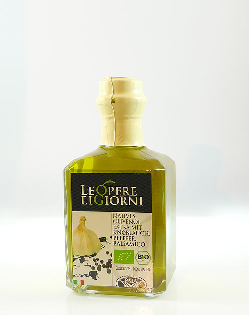 Würzöl mit Knoblauch, Pfeffer und Balsamico BIO