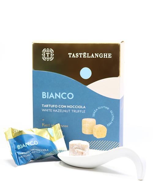 Tartufo Dolce con Nocciole e Cioccolato Bianco Weiße weiche Schokoladentrüffel mit gerösteten Haselnüssen IGP