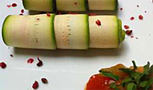 Zucchini-Ziegenkaese-Roellchen